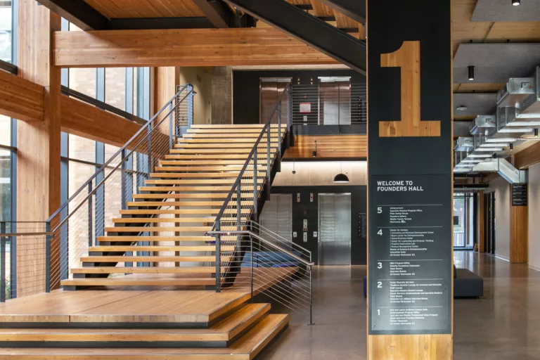 UW Founders Hall_MKA_KSB_Stair 3_2022-10.jpg