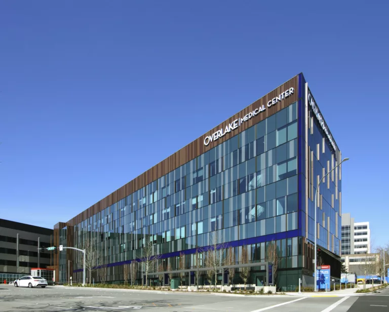 Exterior daylight view of the five-story Overlake Medical Center Expansion